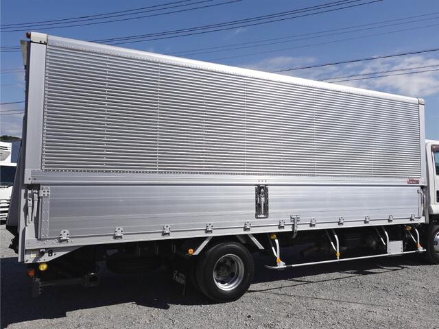 いすゞフォワードアルミウイング中型（4t）[写真07]