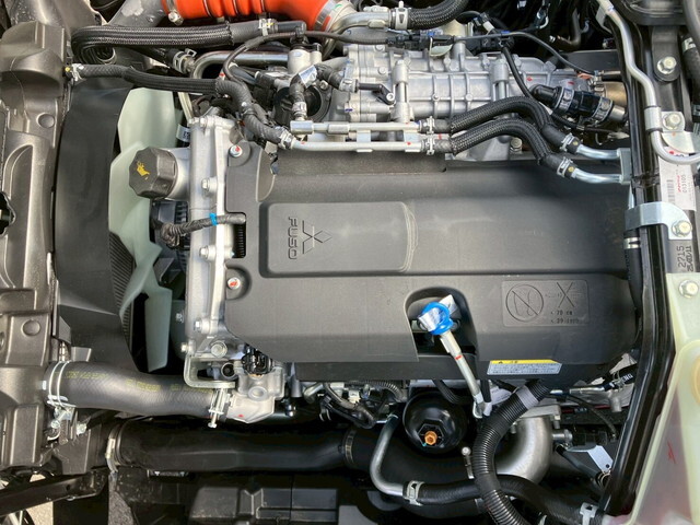 三菱ふそうキャンターアルミバン小型（2t・3t）[写真11]