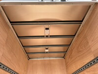 三菱ふそうキャンターアルミバン小型（2t・3t）[写真15]