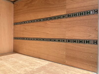 三菱ふそうキャンターアルミバン小型（2t・3t）[写真17]