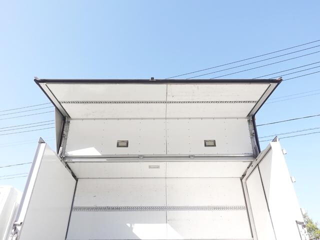 トヨタダイナアルミウイング小型（2t・3t）[写真12]