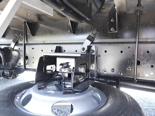 トヨタダイナアルミウイング小型（2t・3t）[写真20]