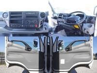 トヨタダイナアルミウイング小型（2t・3t）[写真24]