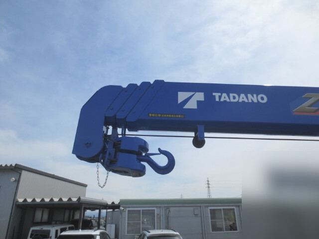 三菱ふそうキャンタークレーン4段小型（2t・3t）[写真11]