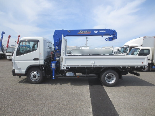 三菱ふそうキャンタークレーン4段小型（2t・3t）[写真08]