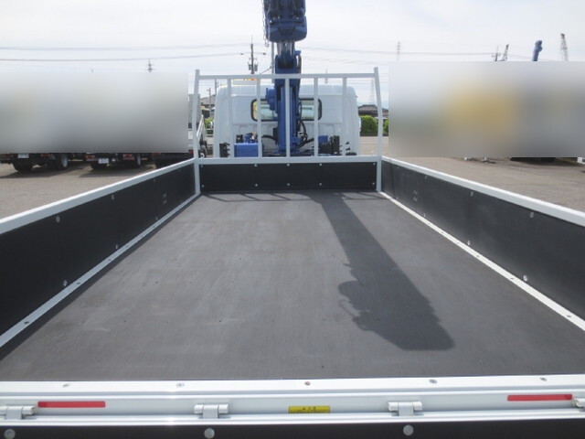 三菱ふそうキャンタークレーン4段小型（2t・3t）[写真09]