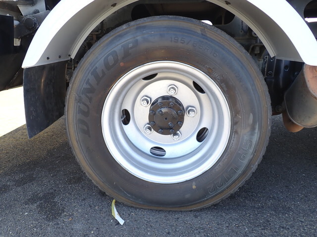 いすゞエルフパッカー車（塵芥車）小型（2t・3t）[写真26]