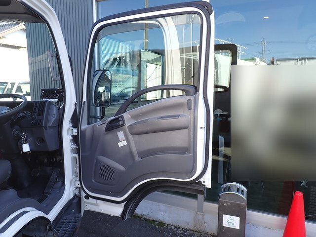 いすゞエルフパッカー車（塵芥車）小型（2t・3t）[写真27]