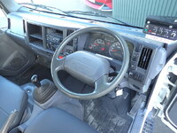 いすゞエルフパッカー車（塵芥車）小型（2t・3t）[写真30]