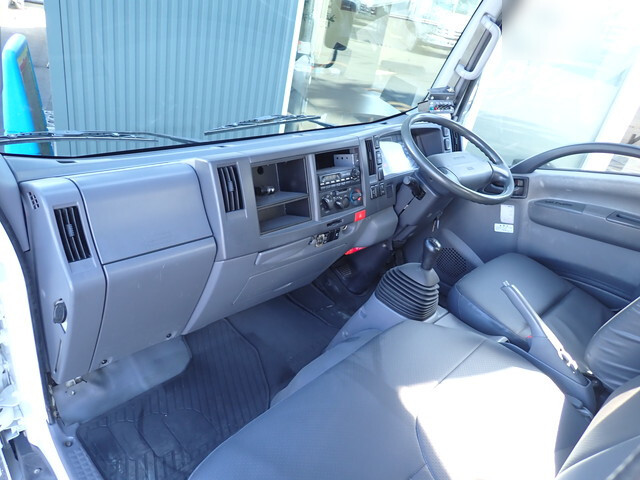 いすゞエルフパッカー車（塵芥車）小型（2t・3t）[写真32]