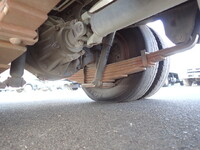 いすゞエルフパッカー車（塵芥車）小型（2t・3t）[写真10]