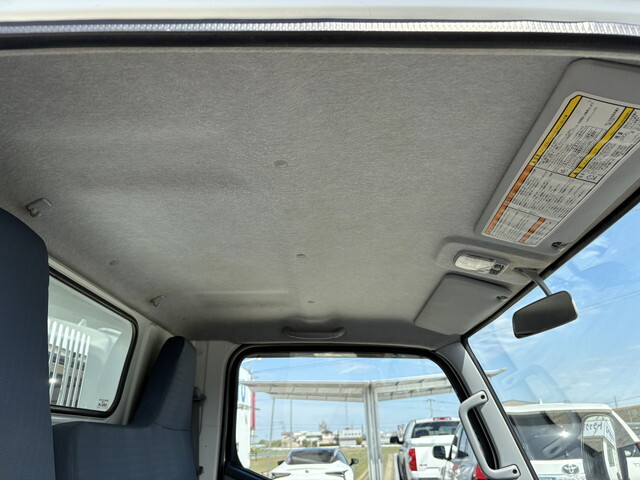 三菱ふそうキャンターダンプ小型（2t・3t）[写真29]