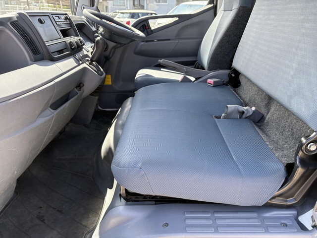 三菱ふそうキャンターダンプ小型（2t・3t）[写真04]