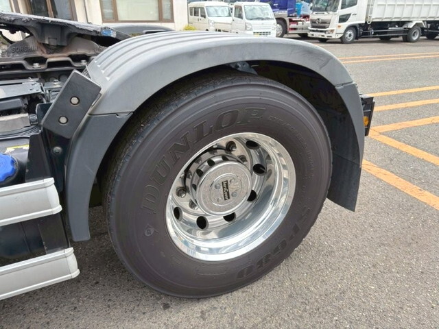 日野プロフィアトレーラーヘッド（トラクターヘッド）大型（10t）[写真13]