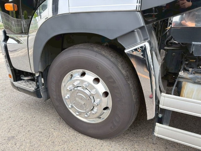 日野プロフィアトレーラーヘッド（トラクターヘッド）大型（10t）[写真14]