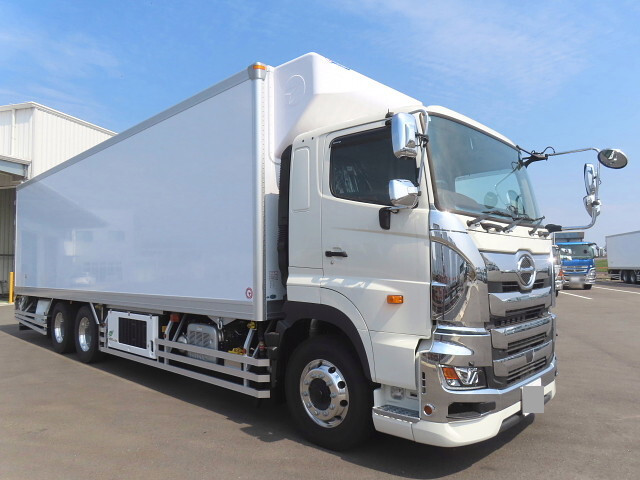 中古プロフィア冷凍車（冷蔵車）