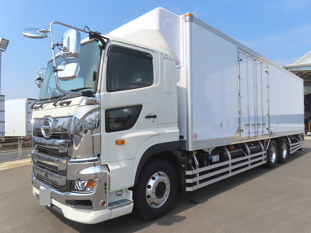 日野プロフィア冷凍車（冷蔵車）大型（10t）[写真03]