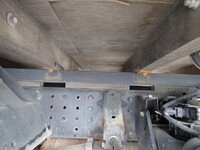 三菱ふそうキャンター平ボディ小型（2t・3t）[写真17]