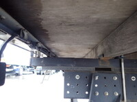 三菱ふそうキャンター平ボディ小型（2t・3t）[写真19]