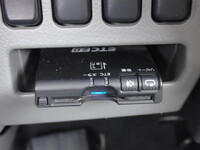 三菱ふそうキャンター平ボディ小型（2t・3t）[写真32]