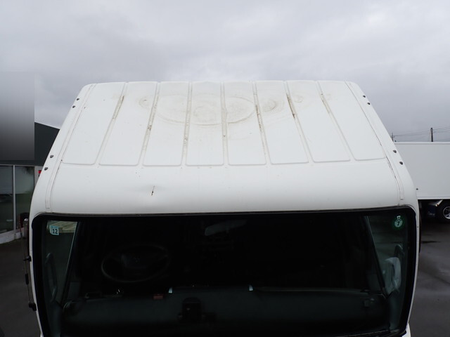 三菱ふそうキャンター平ボディ小型（2t・3t）[写真37]