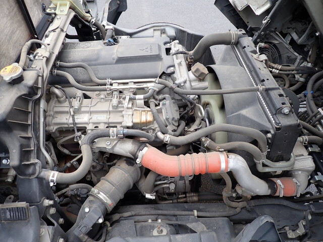 三菱ふそうキャンター平ボディ小型（2t・3t）[写真40]