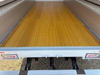 日野レンジャーアルミウイング中型（4t）[写真09]