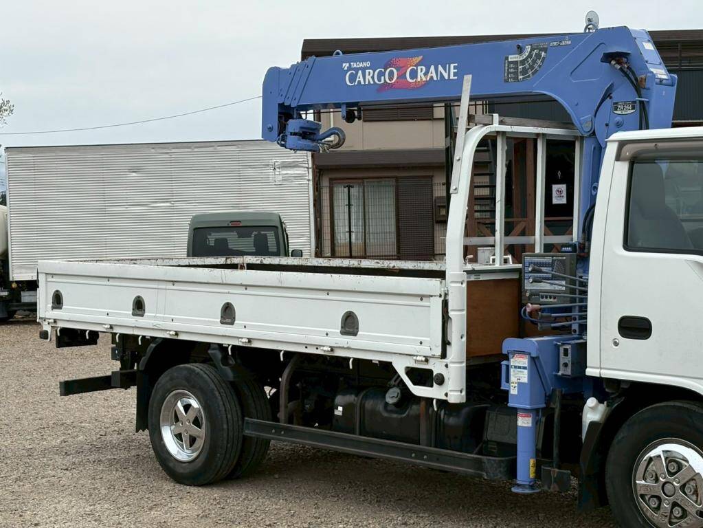 いすゞエルフクレーン4段小型（2t・3t）[写真04]