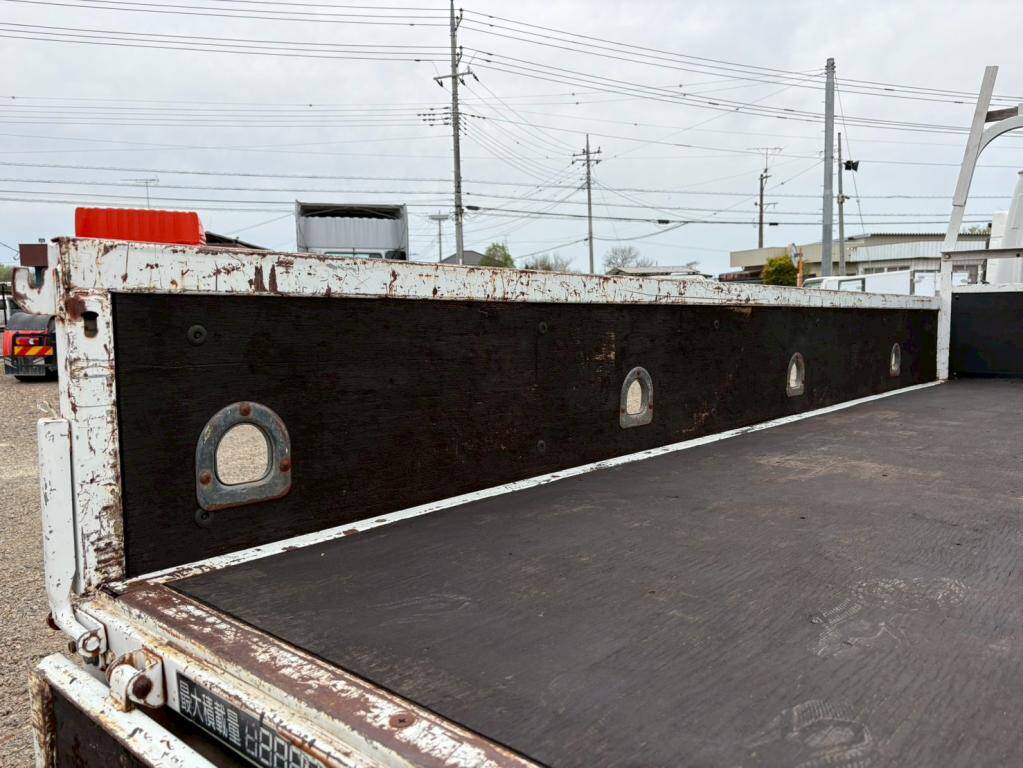 いすゞエルフクレーン4段小型（2t・3t）[写真08]