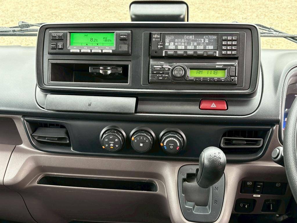 三菱ふそうキャンター冷凍車（冷蔵車）小型（2t・3t）[写真18]