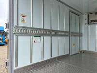 三菱ふそうキャンター冷凍車（冷蔵車）小型（2t・3t）[写真09]