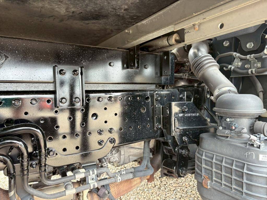 いすゞエルフ冷凍車（冷蔵車）小型（2t・3t）[写真15]