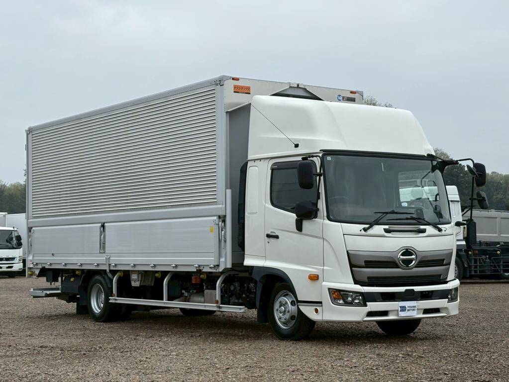 日野レンジャーアルミウイング中型（4t）[写真02]