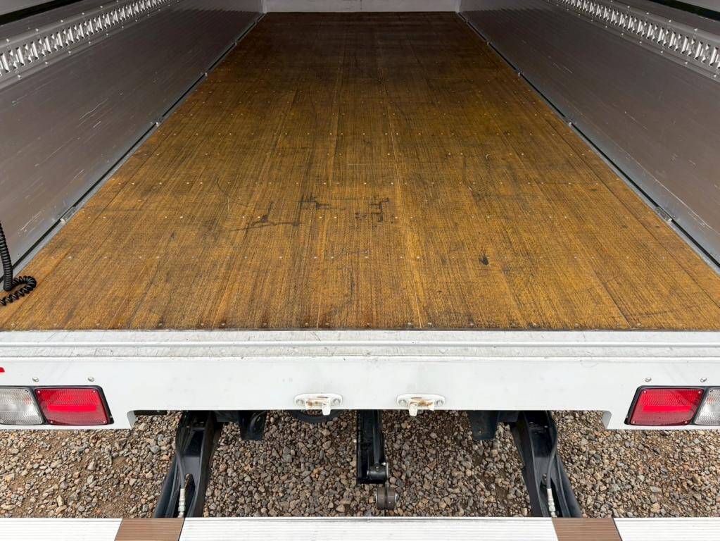 日野レンジャーアルミウイング中型（4t）[写真08]