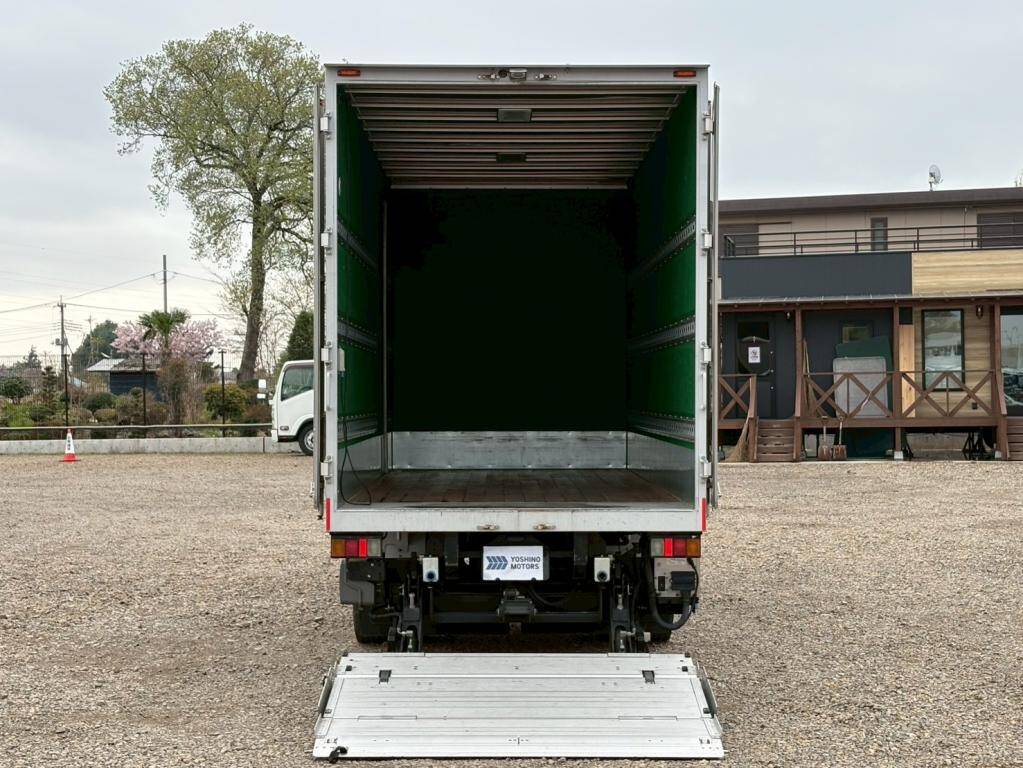 日野デュトロアルミバン小型（2t・3t）[写真11]