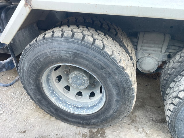 三菱ふそうスーパーグレートダンプ大型（10t）[写真12]