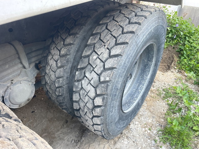 三菱ふそうスーパーグレートダンプ大型（10t）[写真13]