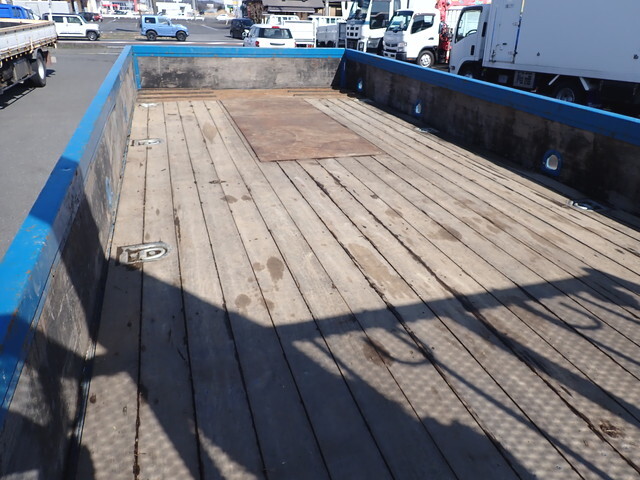 UDトラックスコンドルセルフクレーン4段中型（4t）[写真18]