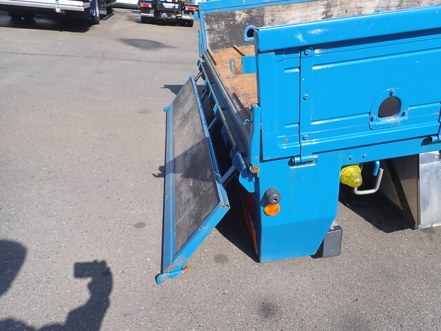 UDトラックスコンドルセルフクレーン4段中型（4t）[写真20]