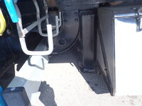 UDトラックスコンドルセルフクレーン4段中型（4t）[写真22]