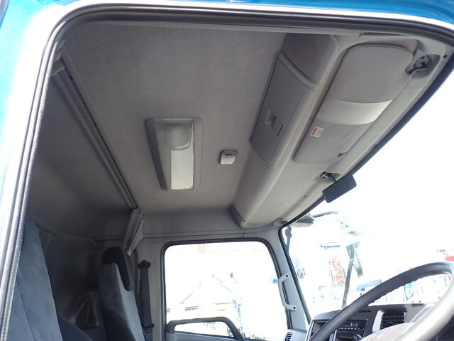 UDトラックスコンドルセルフクレーン4段中型（4t）[写真33]