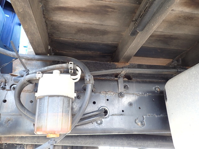 UDトラックスコンドルセルフクレーン4段中型（4t）[写真07]