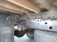 UDトラックスコンドルセルフクレーン4段中型（4t）[写真09]