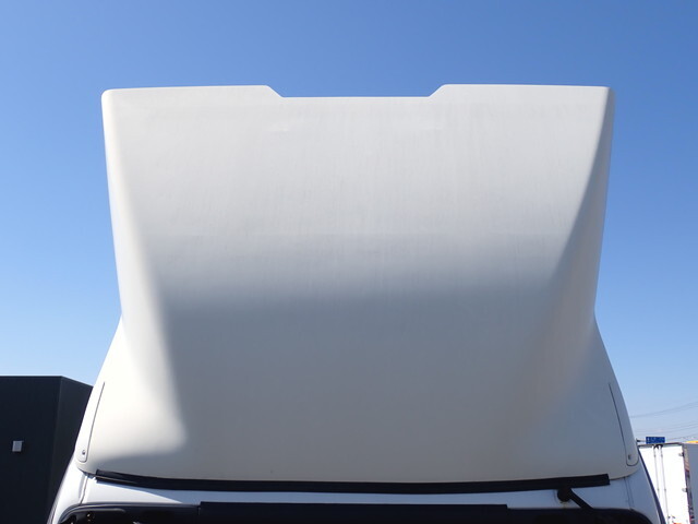 いすゞギガアルミウイング大型（10t）[写真35]