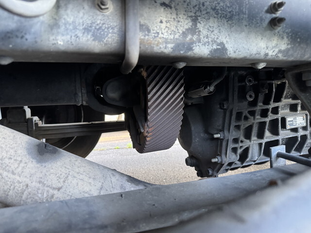 いすゞギガアルミウイング大型（10t）[写真40]