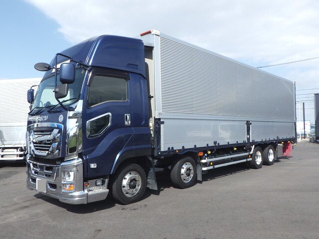 いすゞギガアルミウイング大型（10t）[写真03]