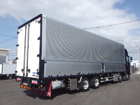 いすゞギガアルミウイング大型（10t）[写真05]