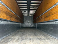 いすゞギガアルミウイング大型（10t）[写真14]