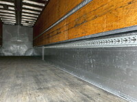 いすゞギガアルミウイング大型（10t）[写真15]