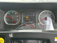 いすゞギガアルミウイング大型（10t）[写真26]